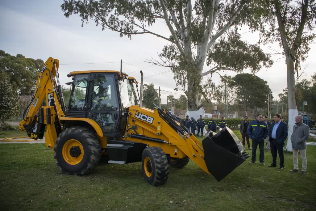Más de $1.000 millones invertidos en camionetas, camiones cisterna, motocicletas y maquinaria clave para la empresa Aguas Rionegrinas. 