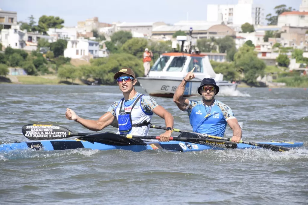 La edición 2025 de la Regata Internacional del río Negro tuvo la consagración de la dupla de Julián Salinas y Juan Ignacio Cáceres 
